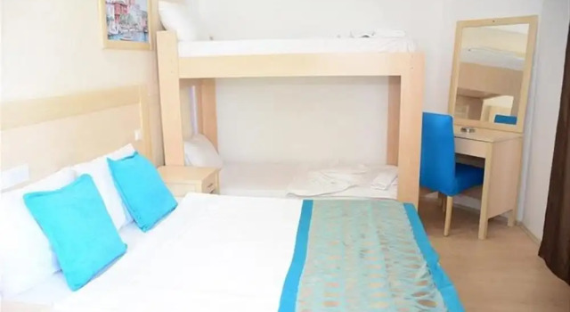 Семейный номер Standard с балконом Carina Resort Hotel