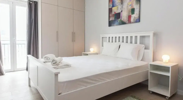 Fresh Exarcheia Studio w Balcony & Style