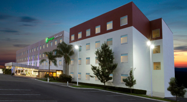 Holiday Inn Express & Suites Irapuato, Prenota Hotel Hotel a El Bajio con piscina, Piscina