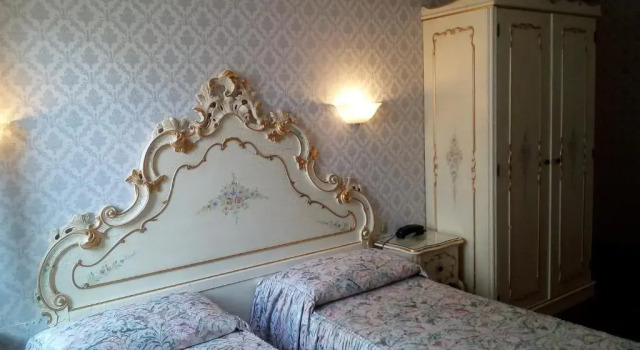 Четырёхместный номер Standard Hotel Diana