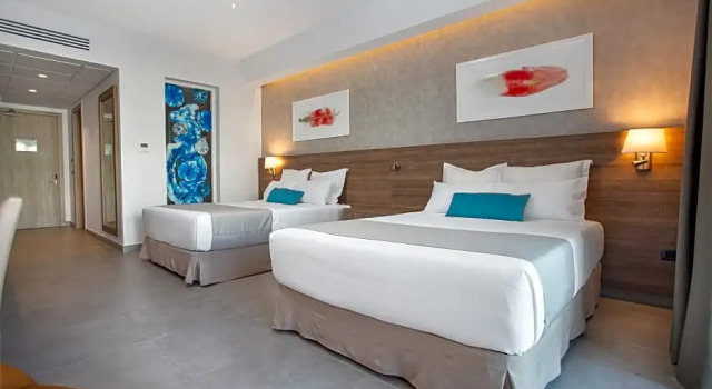 Номер Luxury с видом на тропический сад Serenade Punta Cana Beach & Spa Resort