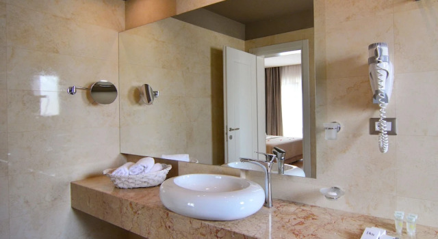 Полулюкс c 1 комнатой с частичным видом на море Sandy Beach Resort