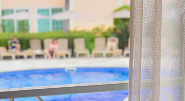 Двухместный номер Standard с балконом и с видом на бассейн Royal Palm Plaza Resort