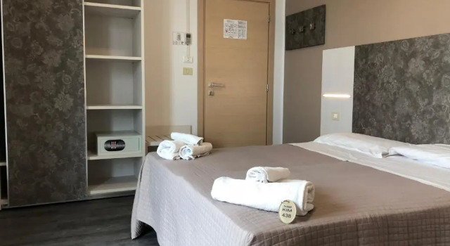 Четырёхместный номер Standard Hotel Kim