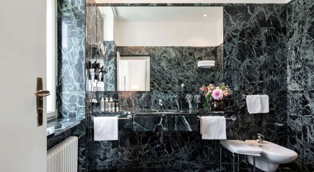 Двухместный полулюкс Parkhotel Laurin