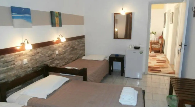 Трёхместный номер Standard Narkissos Hotel