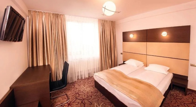 Hotel Bliss, Varaa Hotelli Sibiu 