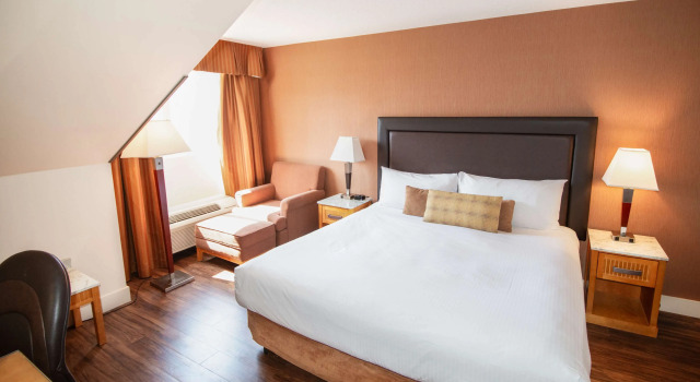 Двухместный номер Standard Coast Hillcrest Hotel