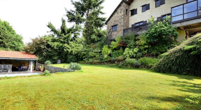 Коттедж Holiday Home in Nonceveux With Swimming Pool
