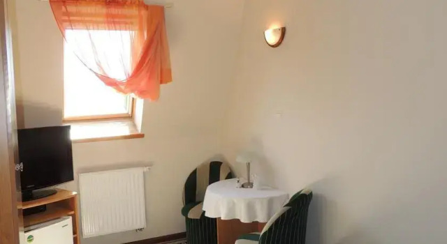 Rezydencja Legrams, Buchen Sie Hotel Hotels in Westpommern mit Pool, Schwimmbad