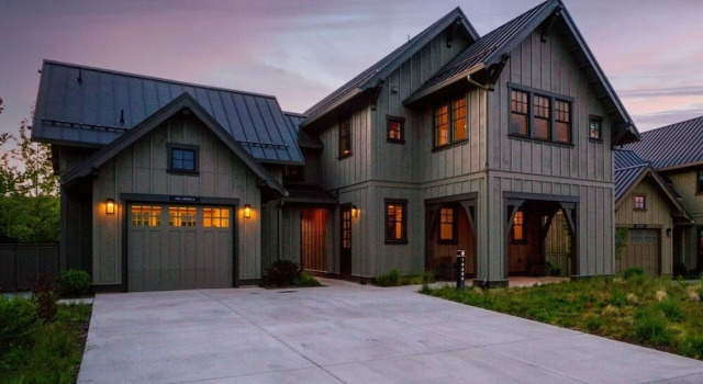Stone 5 Bedroom Home by RedAwning