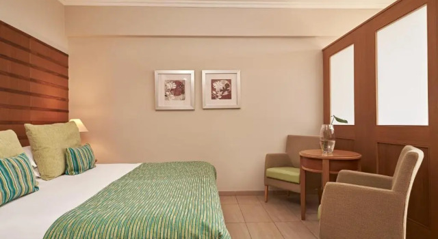 Полулюкс Atlantica Oasis Hotel