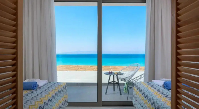 Семейный номер Superior с видом на море Avra Beach Resort