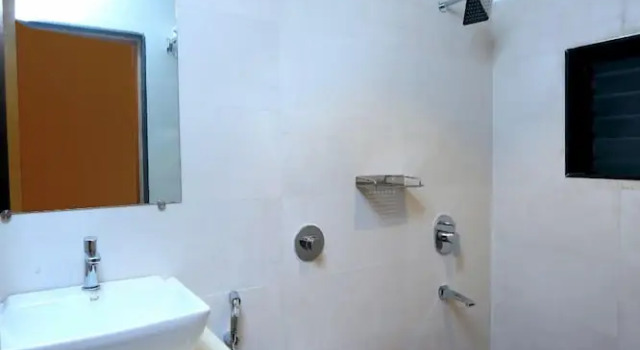 Номер Classic Hotel Hindustan Residency Thane