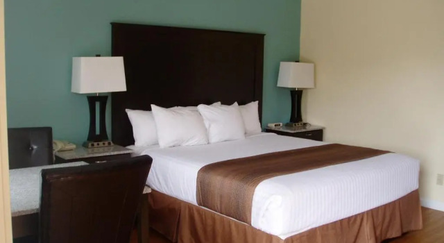 Номер Standard Rockview Inn and Suites - Morro Bay CA