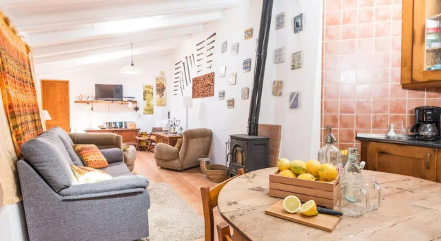 Can Mateu in Fornalutx, Book Villa  