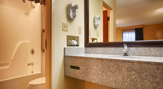 Четырёхместный номер Standard Best Western Home Place Inn