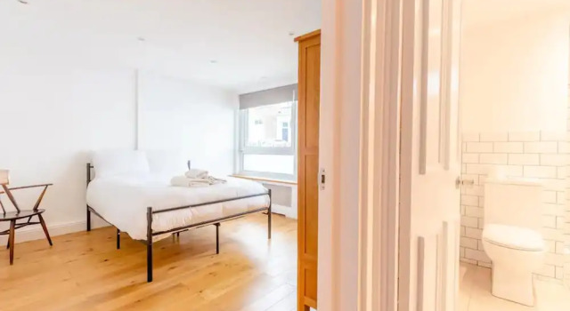 Spacious 1 Bedroom Apartment in Vibrant Angel