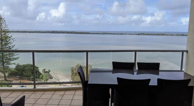 Апартаменты с 3 комнатами с видом на море Moorings Beach Resort