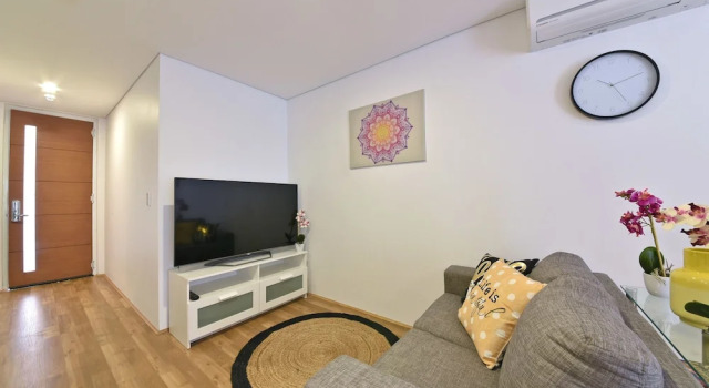 Belmont apartment near Perth City 3404