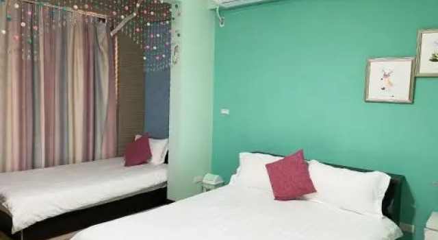 Qin's House II, Book Hotel Hoteller i Hupu Village med parkering, Parkering