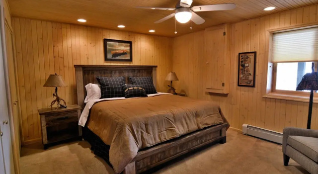 Serenity On Lake Owen 5 Bedroom Hotel Room by RedAwning, Book Hotel 3-stjernede hoteller i Cable, 3*