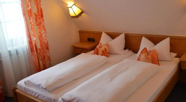 Трёхместный номер Standard Hotel Bergwirt