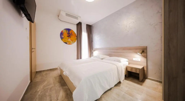 Полулюкс Hotel Lucija