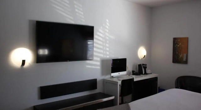 Номер Standard Le Dauphin St-Hyacinthe