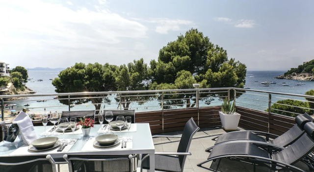 Апартаменты с 2 комнатами с балконом и с видом на море Vista Roses Mar - El Molí