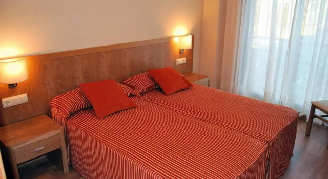 Apartamentos Marsil, Book Apartment Outeiro 