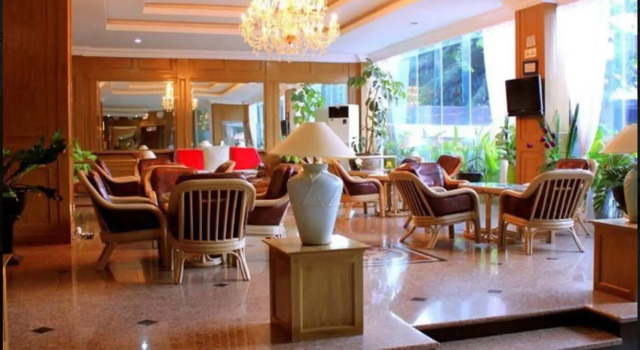 Johns Pardede International Hotel, Book Hotel Menteng Jakarta
