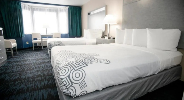 Четырёхместный номер Standard Anchor Beach Inn