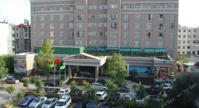 Spring City Garden Hotel, Prenota Hotel Xishan District Kunming