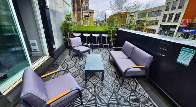 Люкс Superior LiV MTL Soho Spacious Rooftop Suites for Groups Near Downtown Montreal