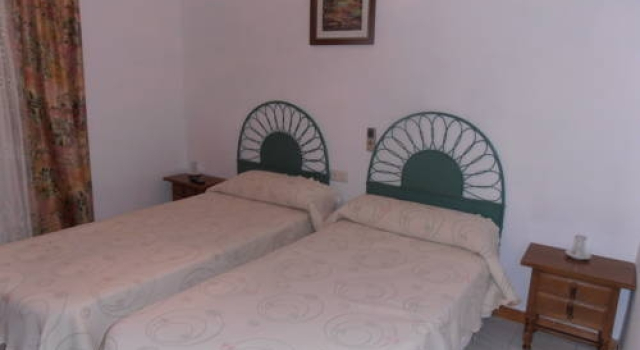 Hostal Las rejas, Забронировать Отель Отели провинции Малаги 3 звезды, 3*