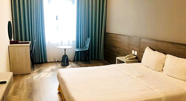 Номер Deluxe Capital Garden Hotel