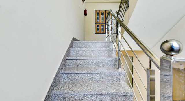 OYO 82184 Hotel Arn Plaza, Забронировать Отель Отели штата Раджастхана с парковкой, Парковка