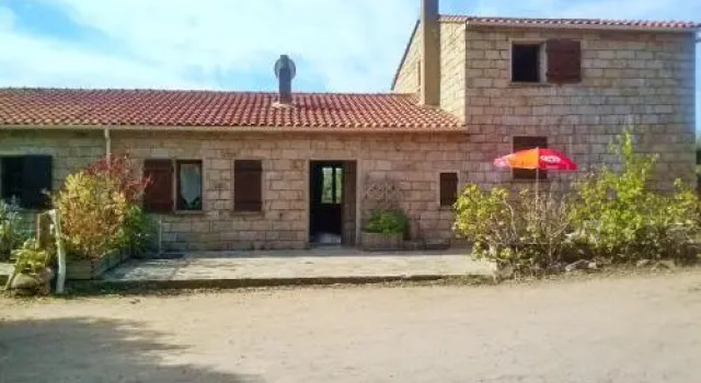 Holiday Home San Gavino, Varaa Hotelli Figari 