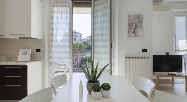 Shelley Apartments - Waves by Wonderful Italy