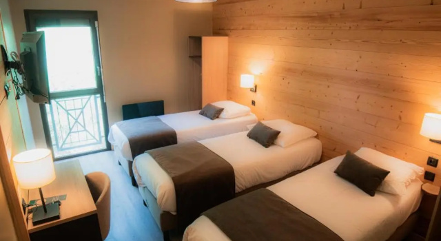 Трёхместный номер Standard Hôtel Le Picors