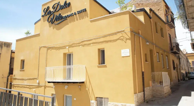 La Dolce Vita rooms & suite, Book Hotel Hotels in Sicily with Parking, Parking