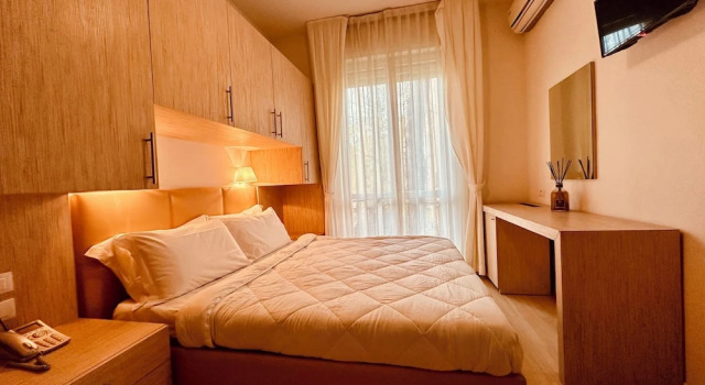 Двухместный номер Economy с балконом Hotel Miramare