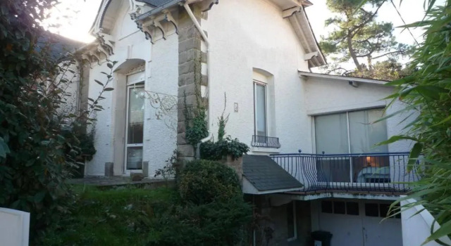 Houses  Villas for 8 People, Забронировать Отель Отели Ла-Боль с парковкой, рядом с La Baule-Escoublac Train Station, Парковка