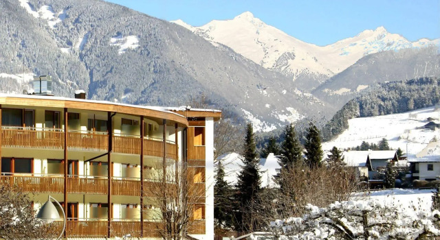 Hotel Petrus, Забронировать Отель Рисконе Брунико