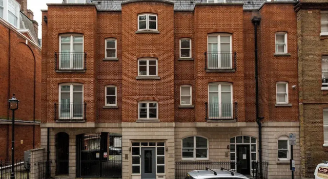 Flying Butler Victoria - Vincent Square/Bloomburg Street, Забронировать Отель Отели Англии 3 звезды, 3*