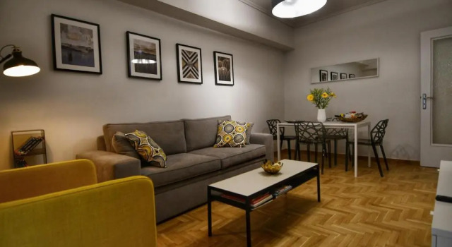 Top Koukaki Location 3rd floor 2bdr, Забронировать Отель Неос-Космос Афины, рядом с Холм Филопаппос