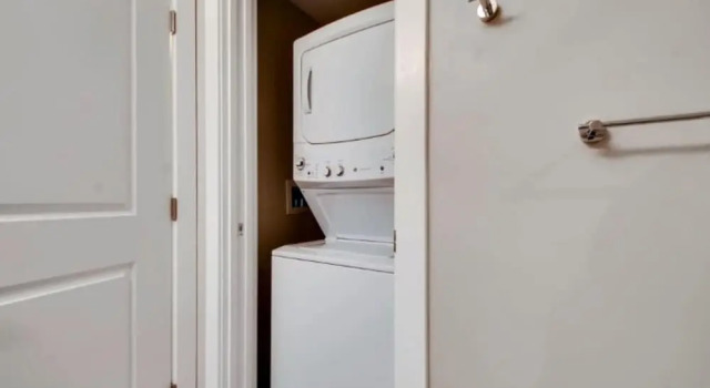 Апартаменты Deluxe Bluebird Suites in Pentagon City