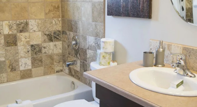 Yamnuska Suites, Buchen Sie Hotel Dead Man's Flats Alberta