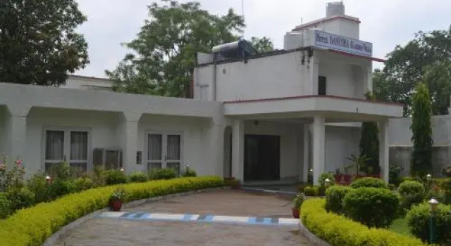 Hotel Ganesha Garden Villa Khajuraho
